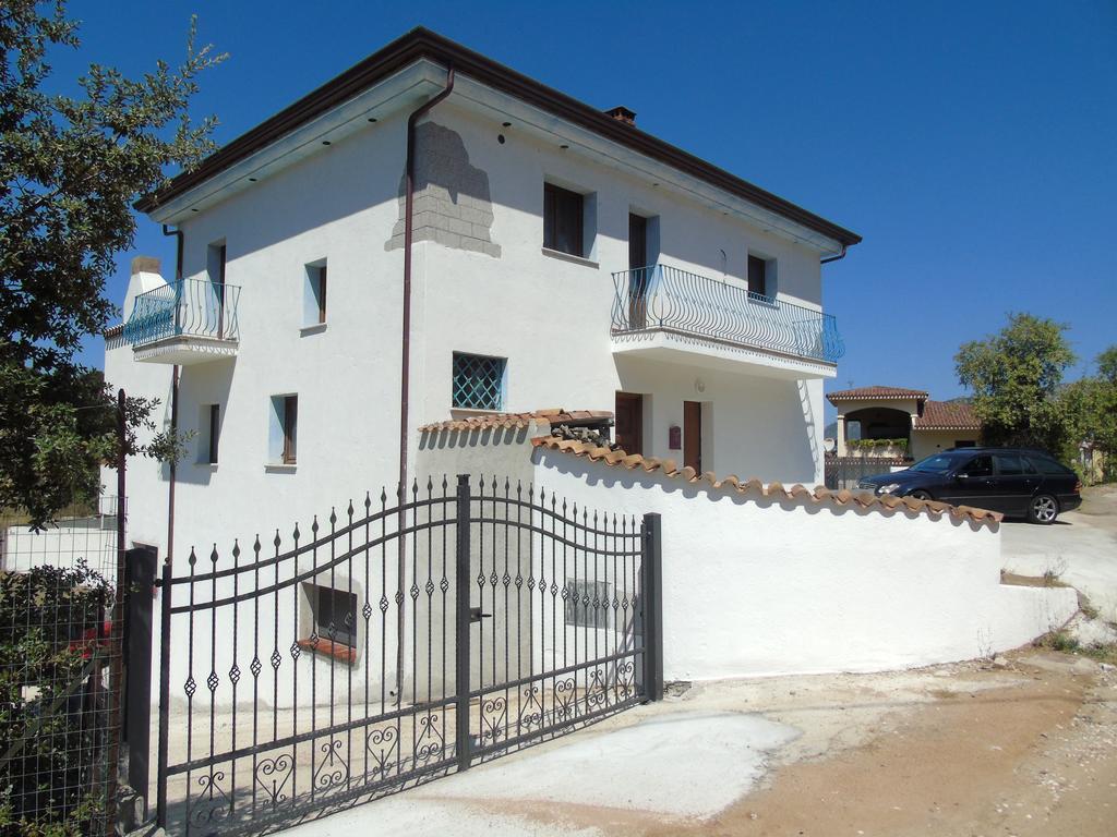 B&Birs Oliena Exterior foto