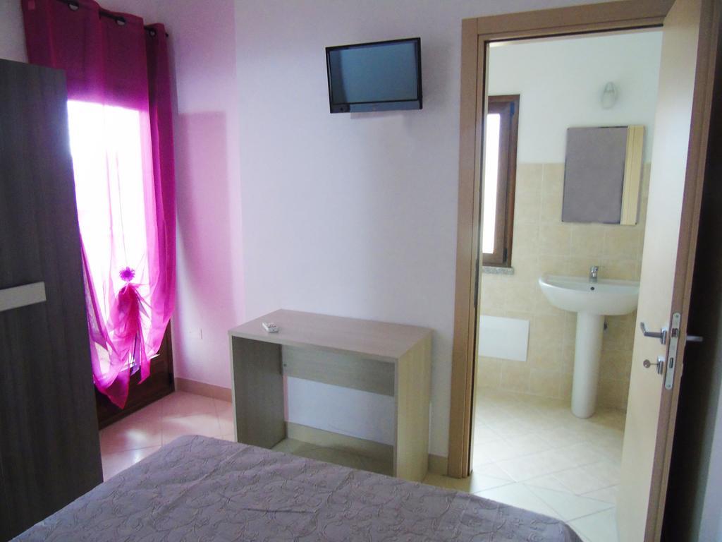 B&Birs Oliena Habitación foto